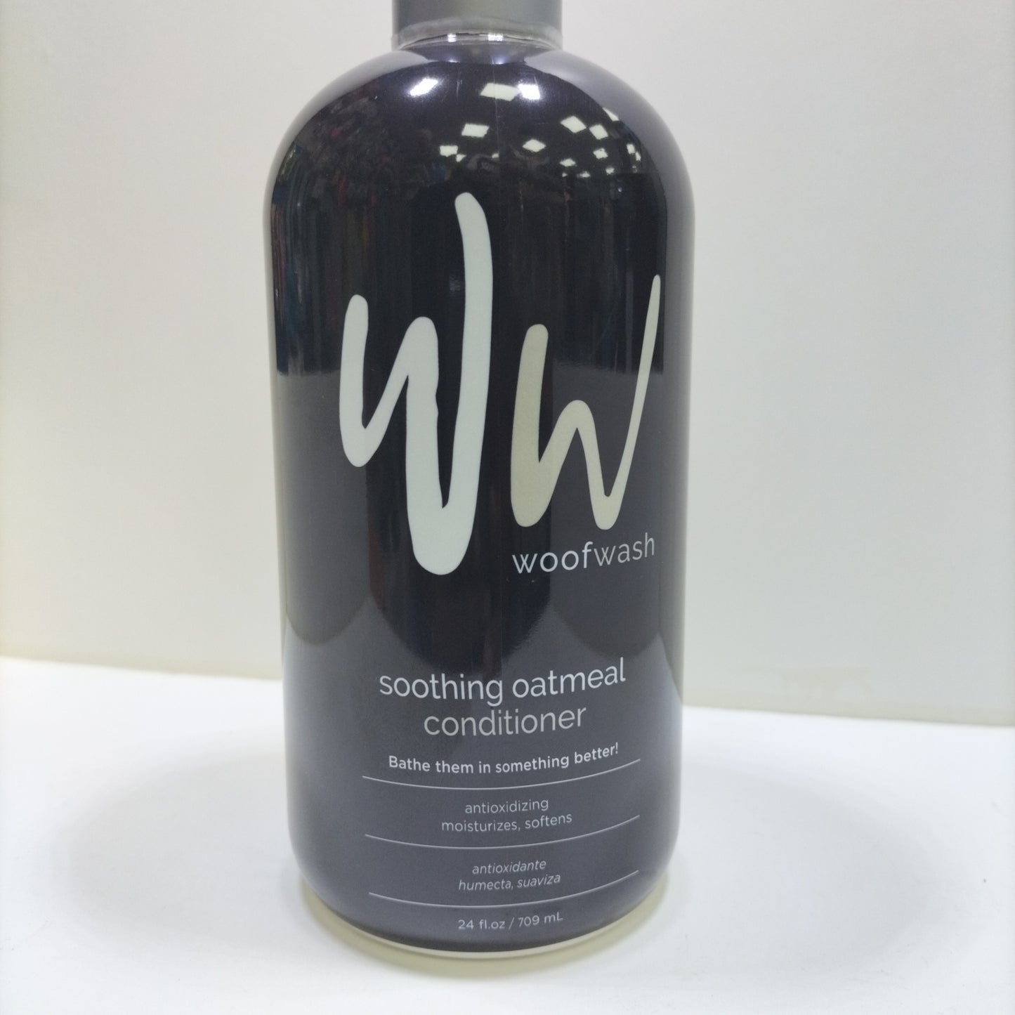 WOOF WASH SOOTHING OATMEAL CONDITIONER FOR PETS 709ML